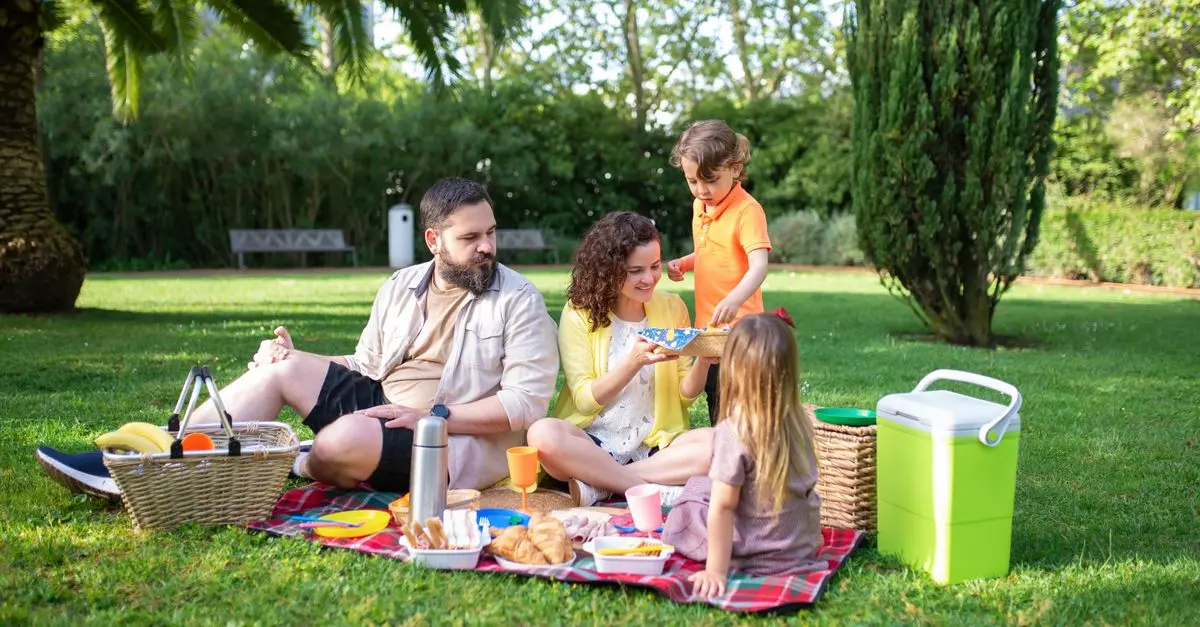 Exploring the Benefits of Outdoor Activities for Families