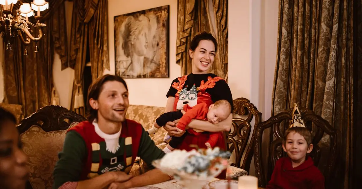 10 Essential Tips for Creating Family Traditions