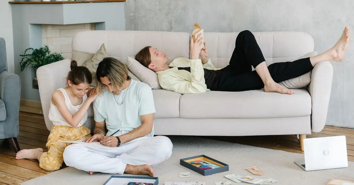 10 Creative Indoor Activities for Family Fun