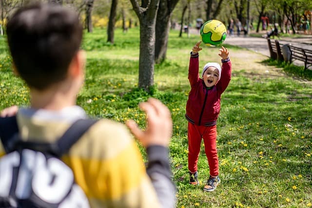 10 Fun and Engaging Outdoor Activities for Family Bonding