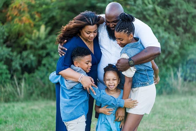 10 Creative Outdoor Activities for Family Bonding