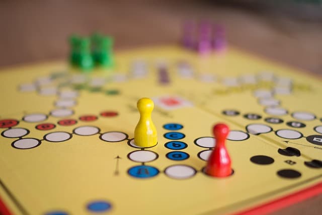 10 Tips for a Successful Family Game Night